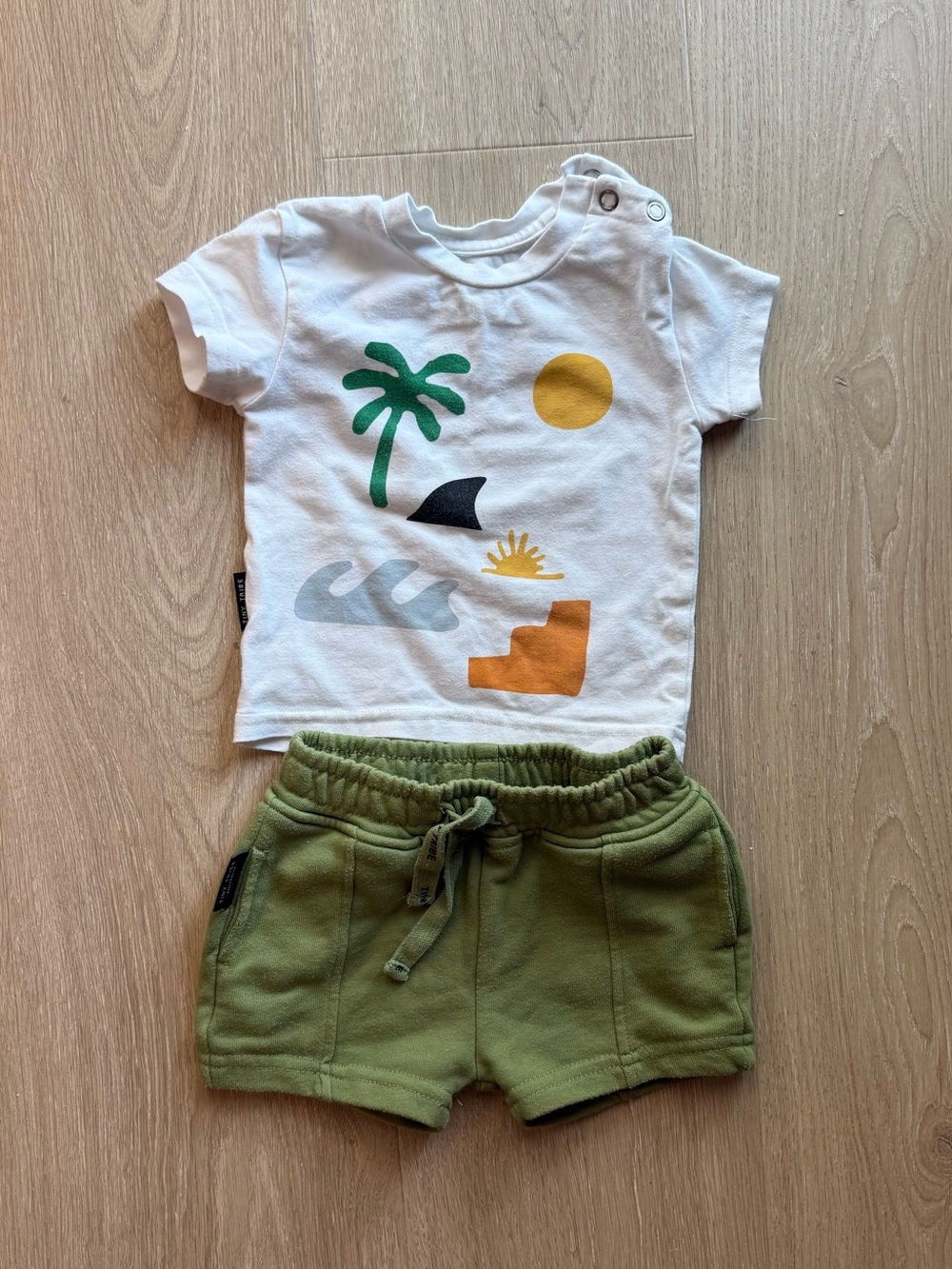 Tiny Tribe Outfit 6-9